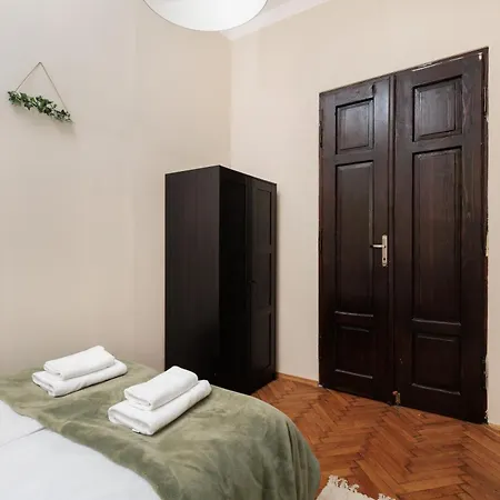 Апартаменты Przestronny Klimatyczny Przy Staszica - By Upstairs