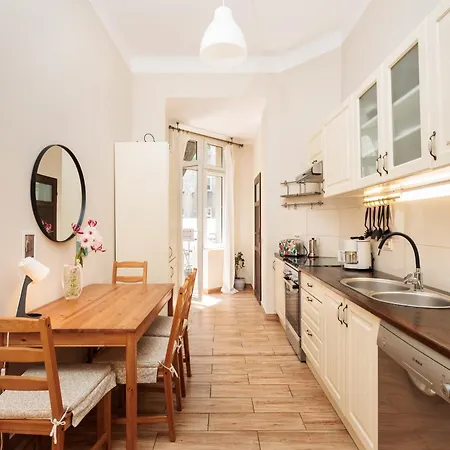 Przestronny Klimatyczny Przy Staszica - By Upstairs Апартаменты *